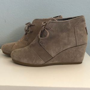TOMS lace-up neutral bootie